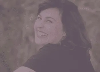 Podcast episode: How to uncomplicate your marketing and sell your service with ease with Erika Tibbens